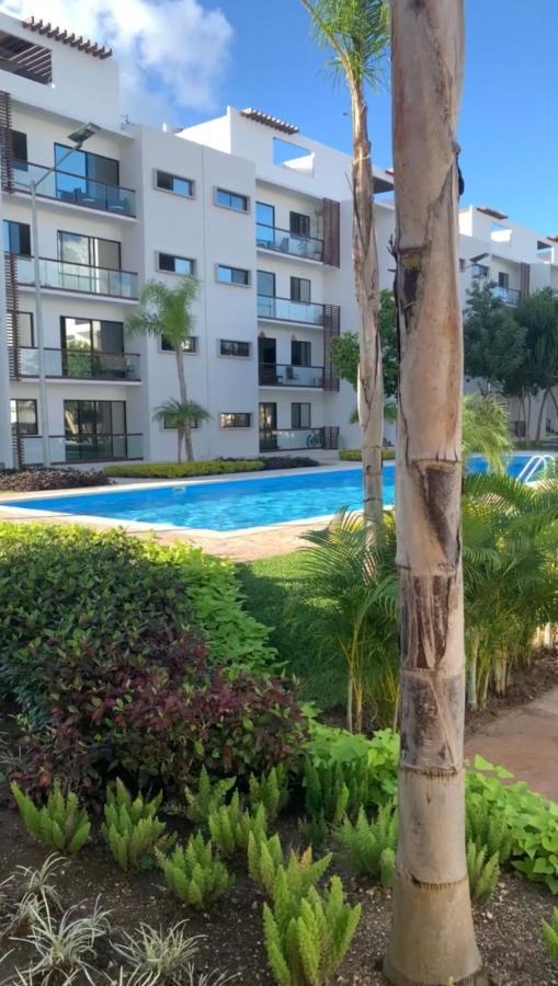 Yellowsub Apartments Канкун Экстерьер фото